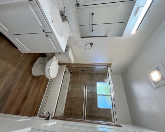 Photo Gallery Image