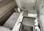 Thumbnail 24 of 32 - Benton Bathroom