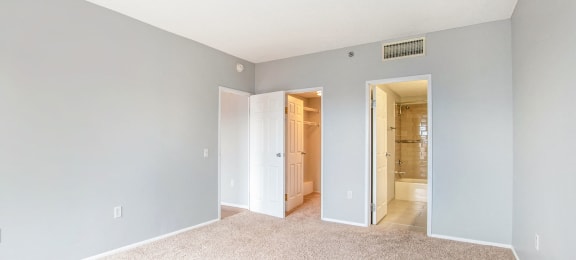 Photos and Video of The Plaza Apartments in Grand Rapids, MI