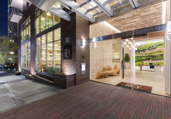 Downtown San Diego Apartments | The REY