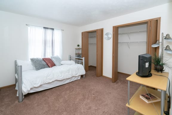 Photos and Video of Griswold Estates Apartments in Auburn IN