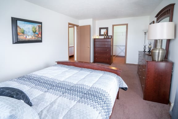 Photos and Video of Griswold Estates Apartments in Auburn IN