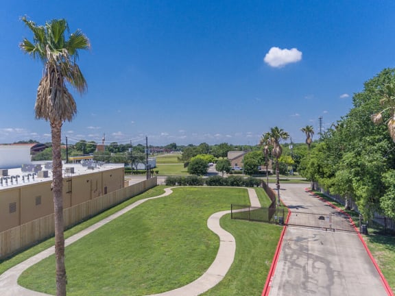 walking paths Parkway Senior Apartments in Pasadena TX