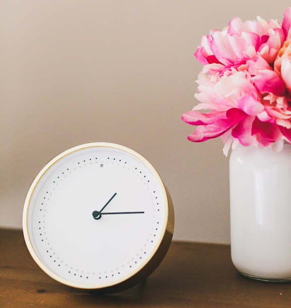 clock_and_flowers at Spoke Apartments, Georgia