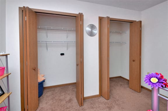 Photos and Video of Griswold Estates Apartments in Auburn IN