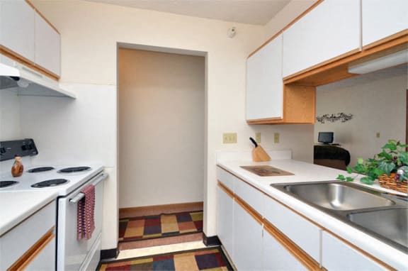 Photos and Video of Griswold Estates Apartments in Auburn IN