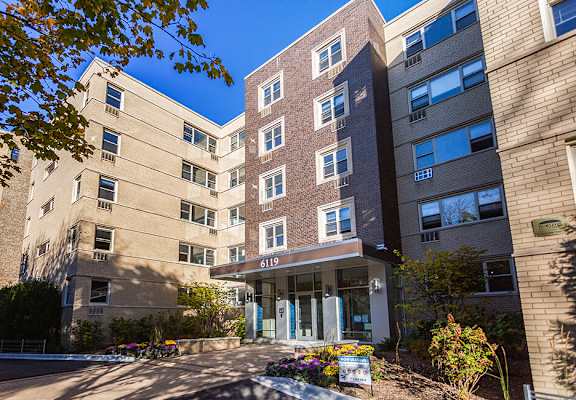 Kenmore Place Exterior