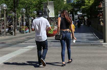 Urban lifestyle at your doorstep at 1190 S Bellaire St in Denver, CO