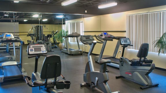 fitness center at Remington Place, Fort Washington
