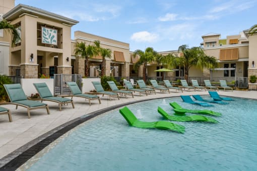 Luxury Pool at Centre Pointe Apartments in Melbourne, FL