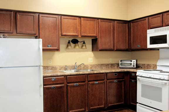 Community Kitchen at Cambridge Square Chesapeake