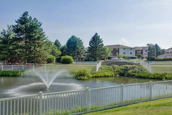 Big Creek Apartments and Townhomes in Parma Heights, OH