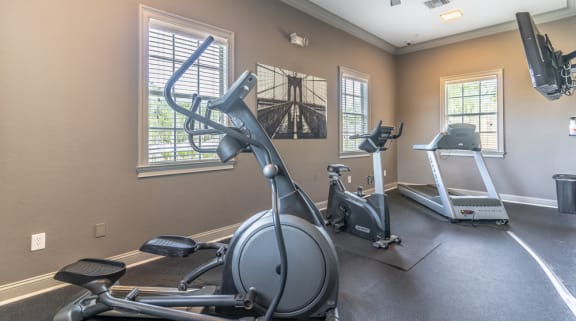 the retreat at thousand oaks fitness room
