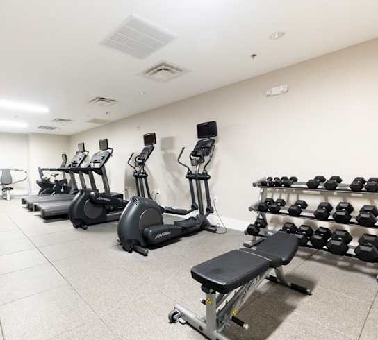 the gym at the preserve at great pond apartments in windsor, ct