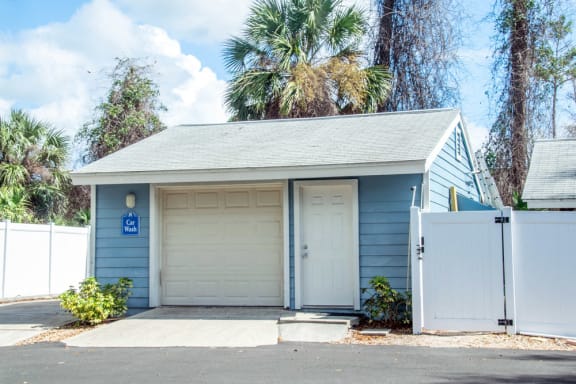 Car Wash at Fishermans Landing apartments in Ormond Beach, FL