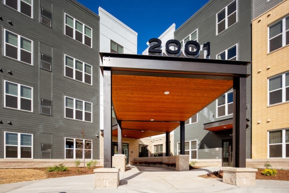 The HighLine - 55+ apartment community in Fitchburg, WI, with great amenities, floorplans & a warm community. Managed by Wisconsin Management Company.