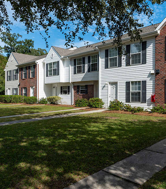 Exterior view of townhomes at The Islands in Charleston SC
