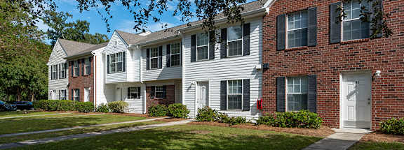 Exterior view of townhomes at The Islands in Charleston SC