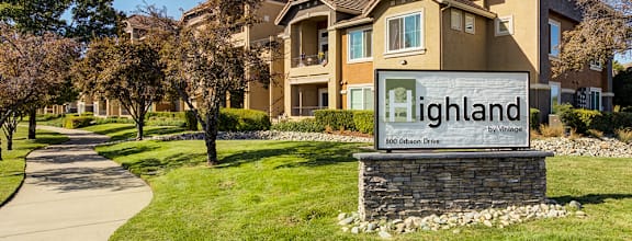 Pet-friendly community at Highland by Vintage in Roseville, CA