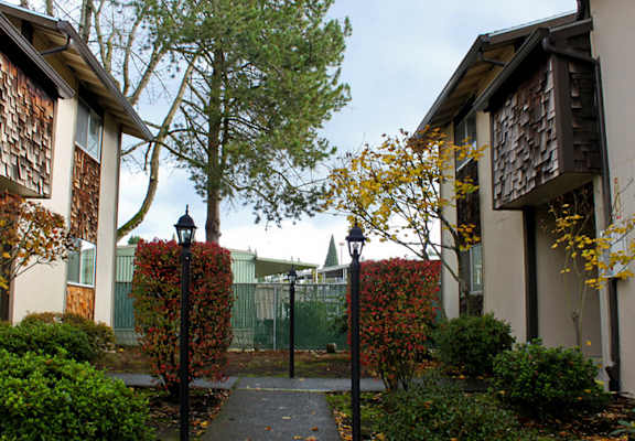 2600 walkway