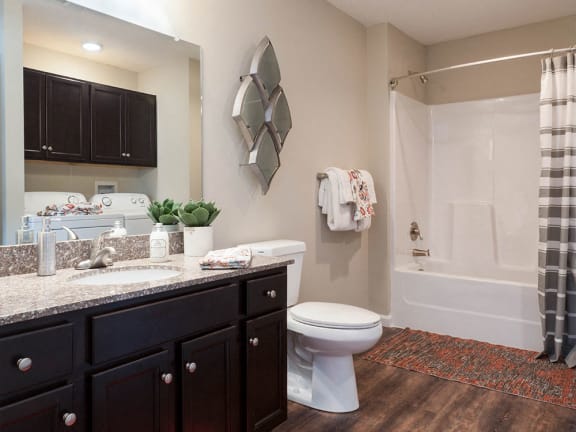 Westfield IN Apartment Rentals Redwood Westfield Hamilton Way Bathroom