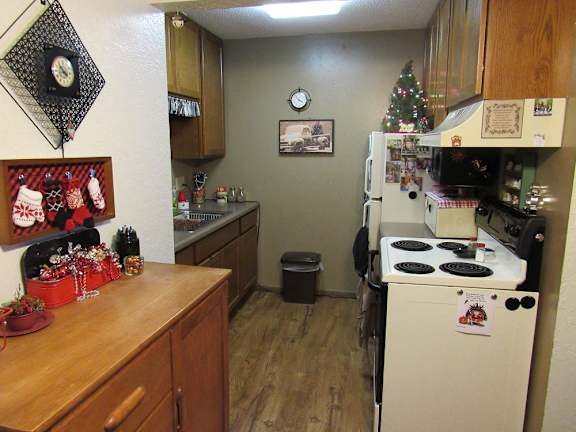 kitchen with hardwood floors apartment Forest lake MN