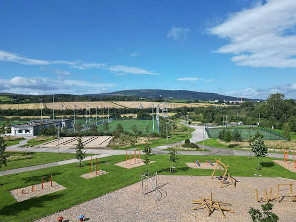 We enjoy three parks, Ticknick, Beckett and Tully at Cherrywood Apartments, D18 VY3V, DUBLIN 18