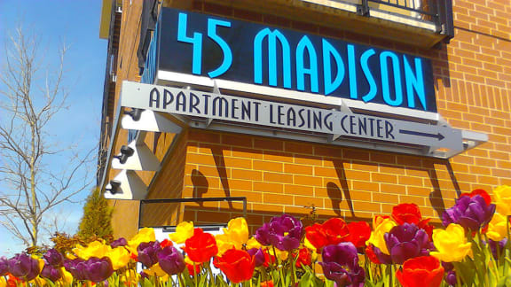 Exterior Signage at 45 Madison Apartments, Kansas City, MO, 64111