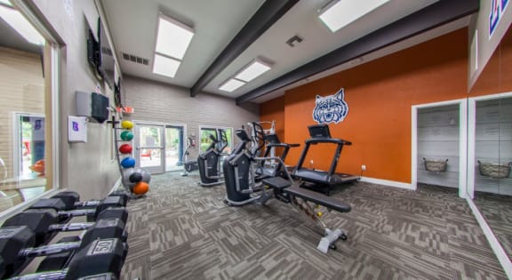 Fitness center at Mission Palms Apartments in Tucson AZ