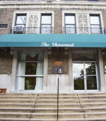 The-Shawmut-Front-Entry