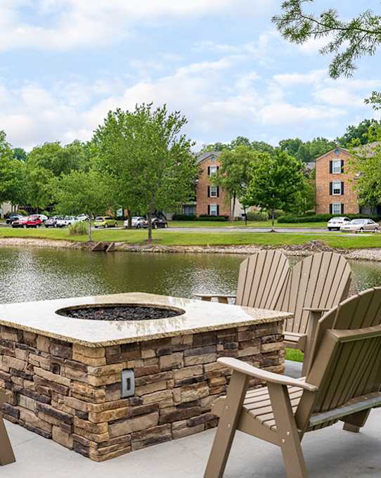 Outdoor Fire Pit and Grilling Area