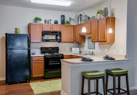 Kitchen with Breakfast Bar