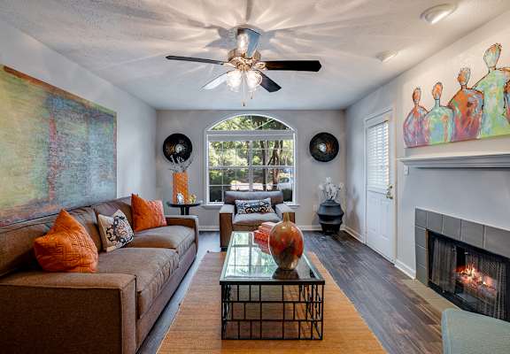 Spacious Living Room with Large Double Windows