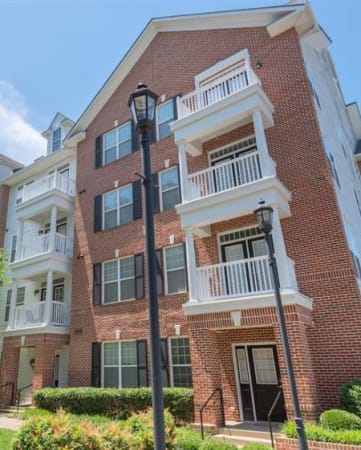 our apartments offer a clubhouse at Sterling Manor, Williamsburg