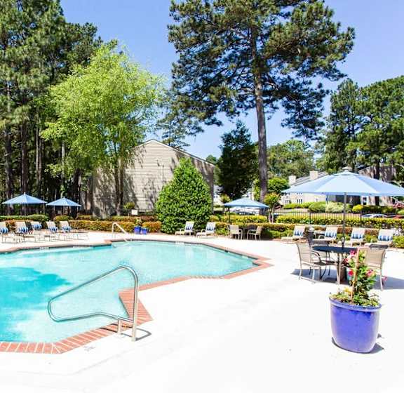 Sparkling Pool at Laurel, Union City, GA
