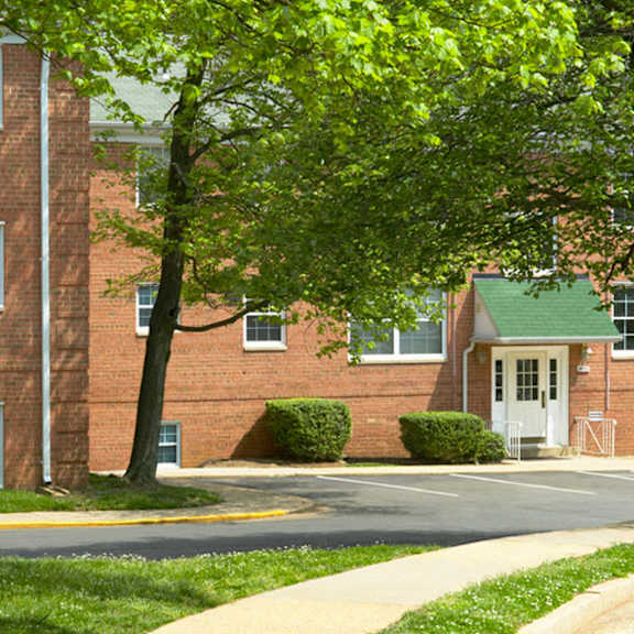 Exterior View at The Fields of Falls Church in Falls Church, VA