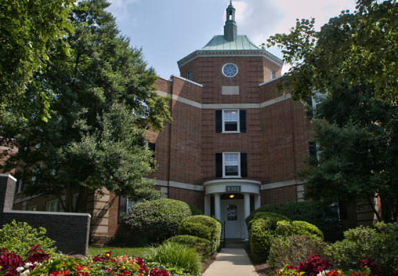 Apartments in Silver Spring MD | Falkland Chase | Downtown ...