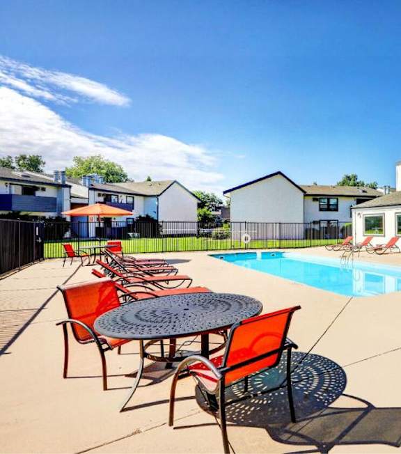 Poolside Dining Tables at Miramar Apartments, Denver, 80231
