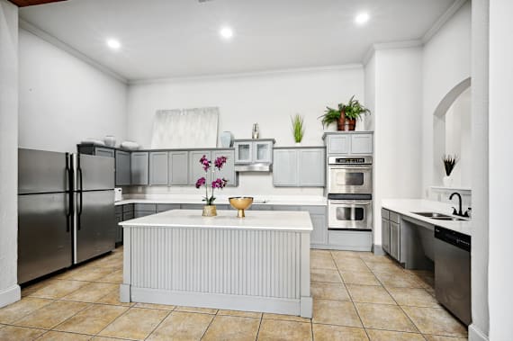 Nolen Grand Apartments 5 of 8