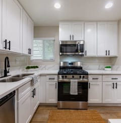 Tara Hill Apartments in Anaheim, California Model Kitchen