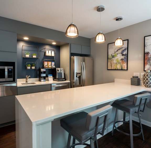 Gourmet Kitchen With Modern Appliances at The Summit at Avent Ferry Apartments, Raleigh, North Carolina