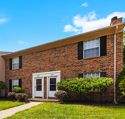  Exterior view of Briarwood of Columbus, Columbus, IN.