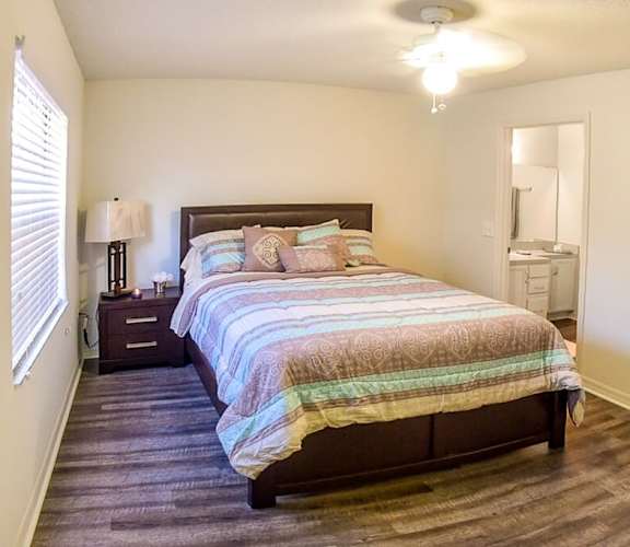 08_p1409681_Woodland_Heights_Apartments_1_PhotoGallery