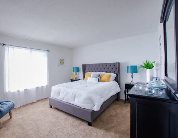 Large Comfortable Bedrooms at The Lodge Apartments, Indiana, 46205