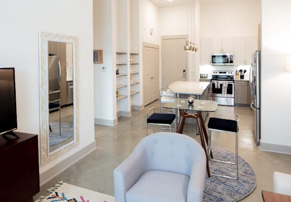 Picture of 17 Silver Hardware Bathroom Ideas That Complete Looks