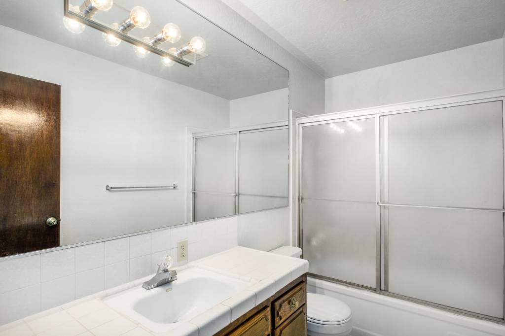Apartments for Rent in Visalia, CA Barcelona Apartments