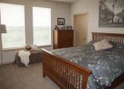 Thumbnail 16 of 17 - Bedroom