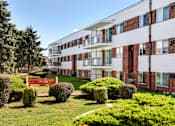 Thumbnail 1 of 10 - Washington Court offers one and two bedrooom homes, in a professionally landscaped setting.