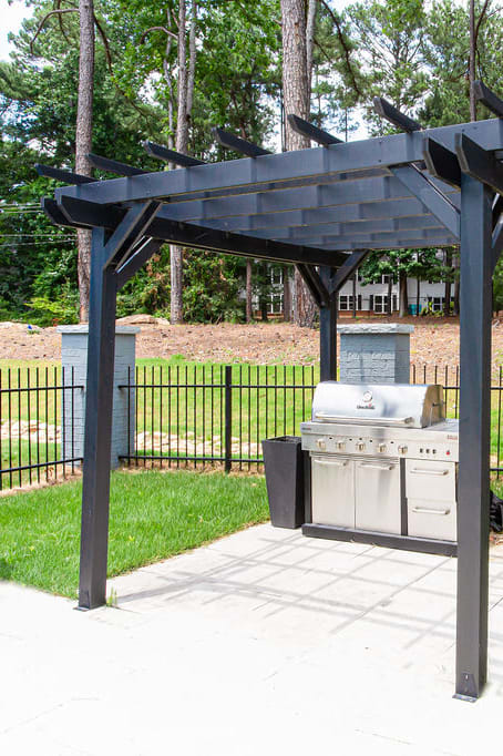 Close to Shopping Dining and Entertainment at The Hub at 934 Apartments, Georgia, 30349