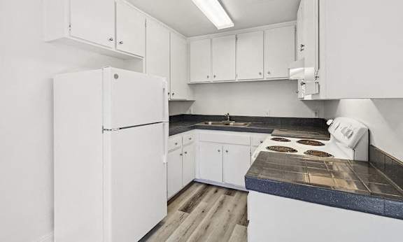 Vacant kitchen at Stratton Apartment Homes in San Diego CA